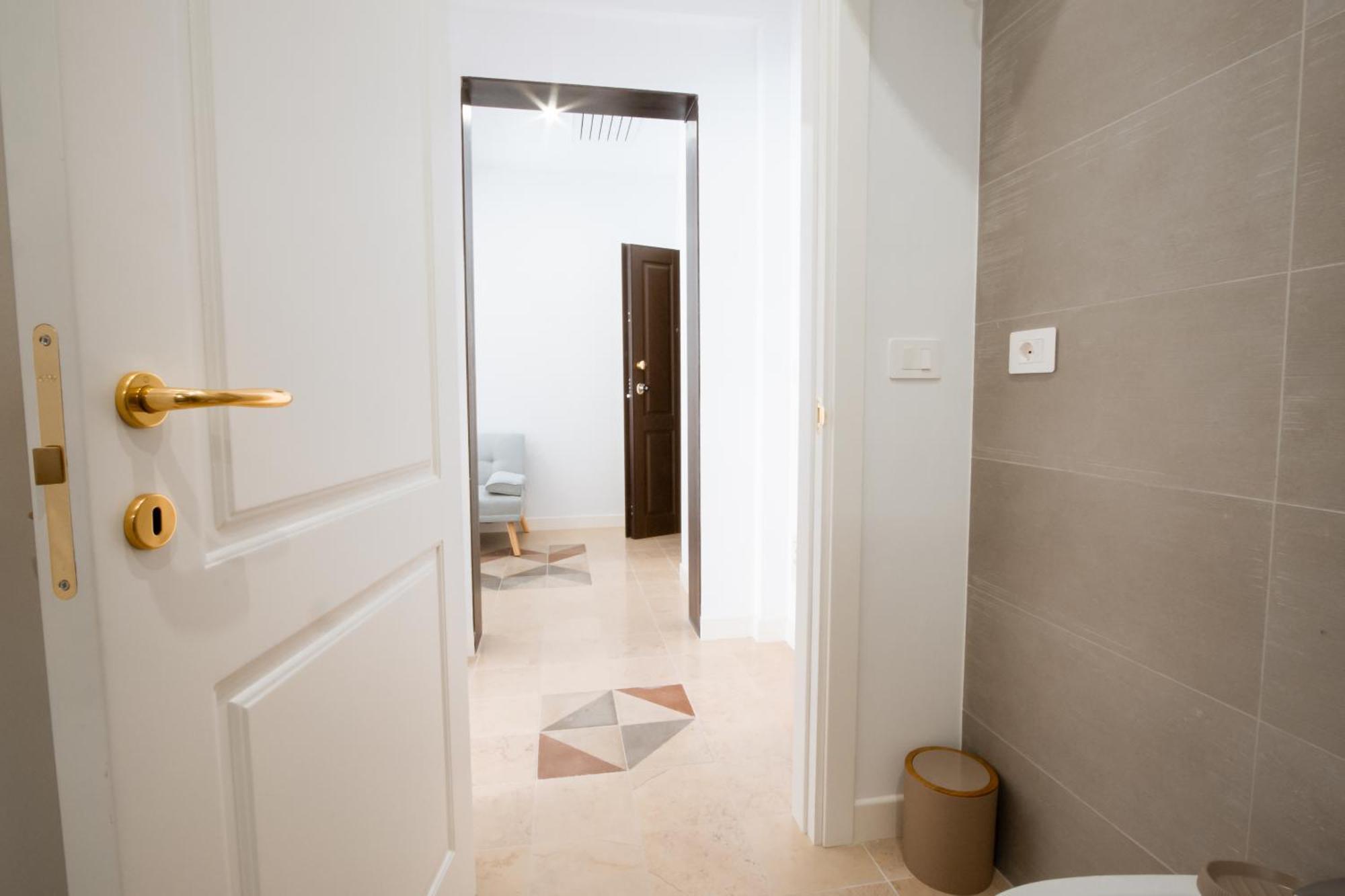 Palazzo Marevento Apartment Bari Ngoại thất bức ảnh