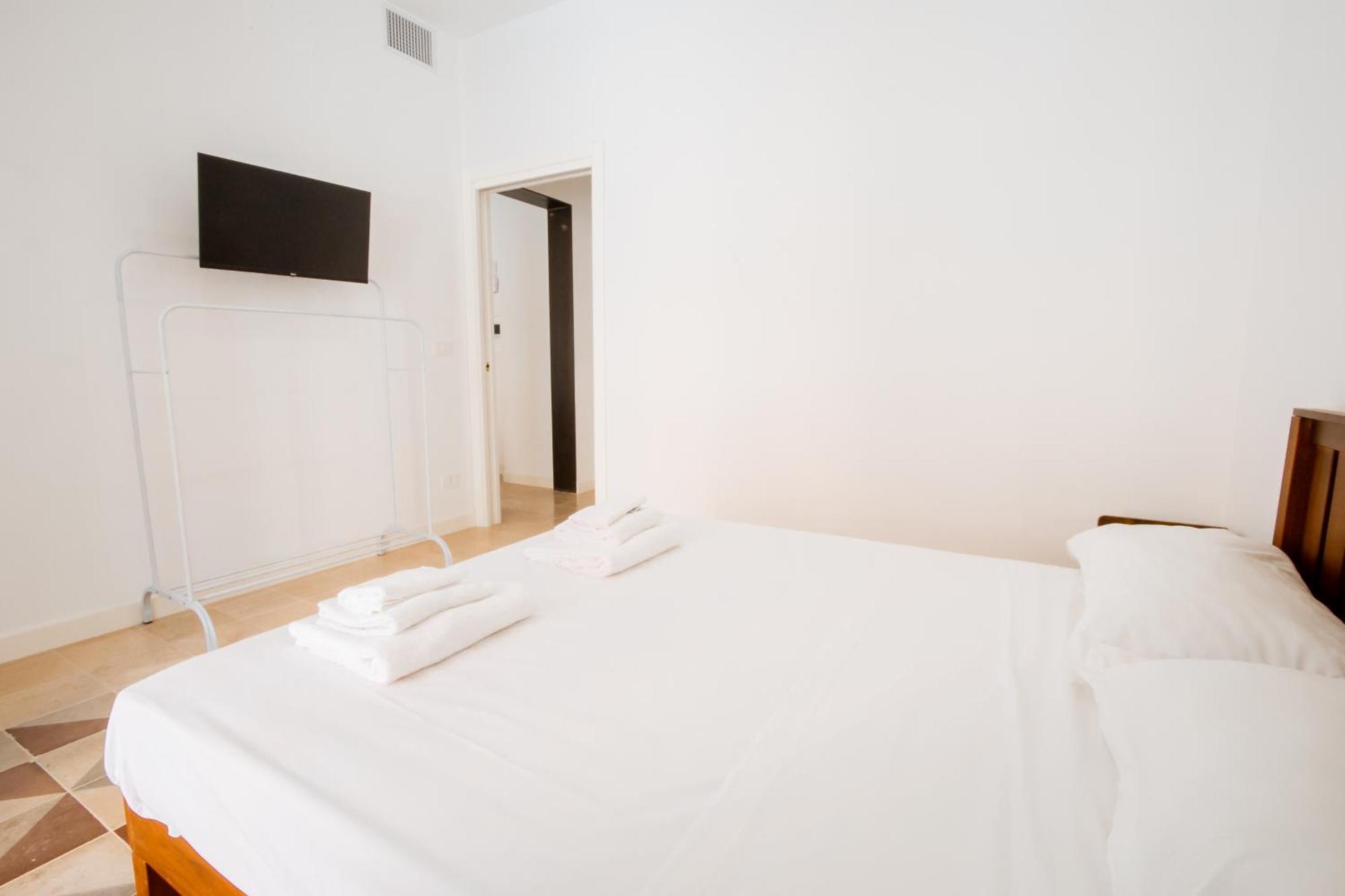 Palazzo Marevento Apartment Bari Ngoại thất bức ảnh