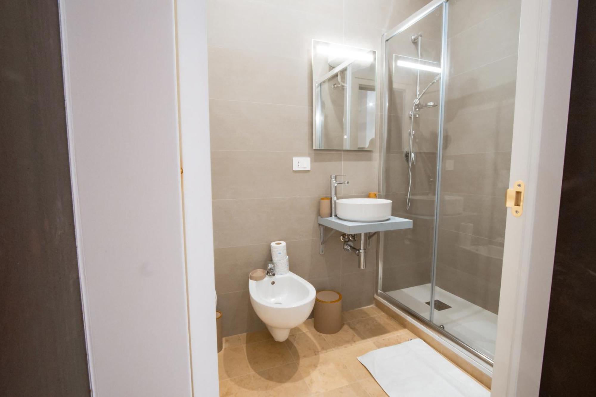 Palazzo Marevento Apartment Bari Ngoại thất bức ảnh